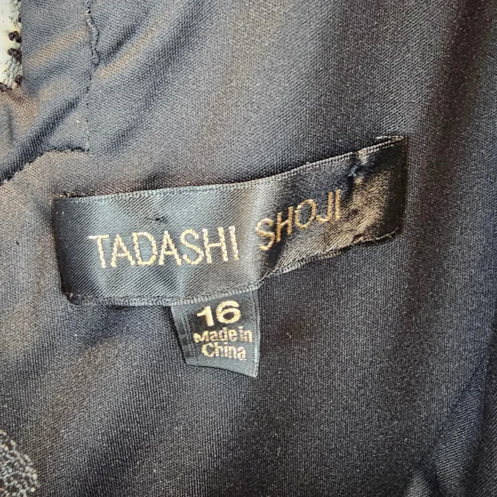 Tadashi Shoji Black Lace Overlay Cocktail Dress 16 Elegant Romantic Sheath - Picture 13 of 14
